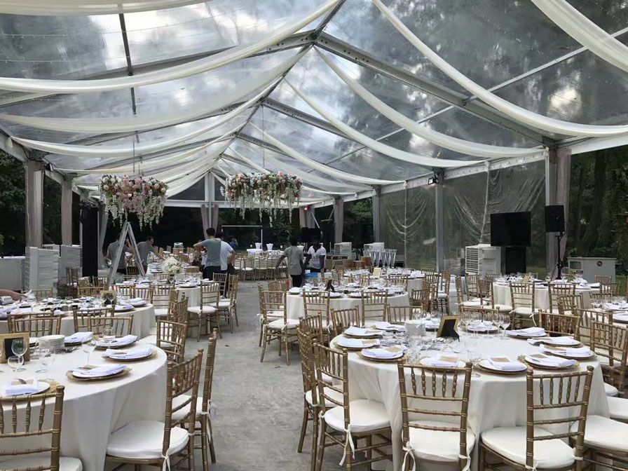 戶外餐廳使用移動環保空調冷風機降溫通風.jpg 戶外餐廳使用移動環保空調冷風機降溫通風.jpg