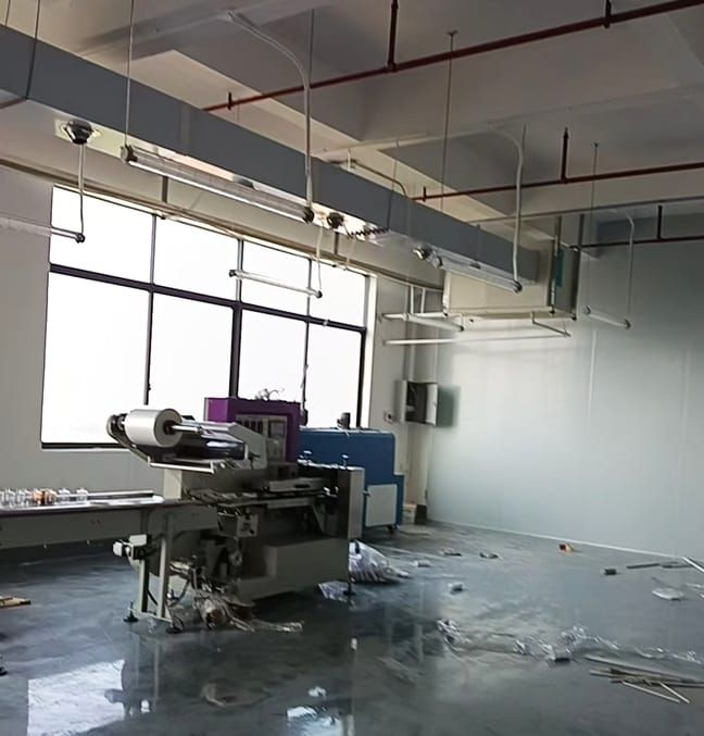 蒸發冷省電空調臥式管道機應用于廠房車間崗位降溫.jpg 蒸發冷省電空調臥式管道機應用于廠房車間崗位降溫.jpg